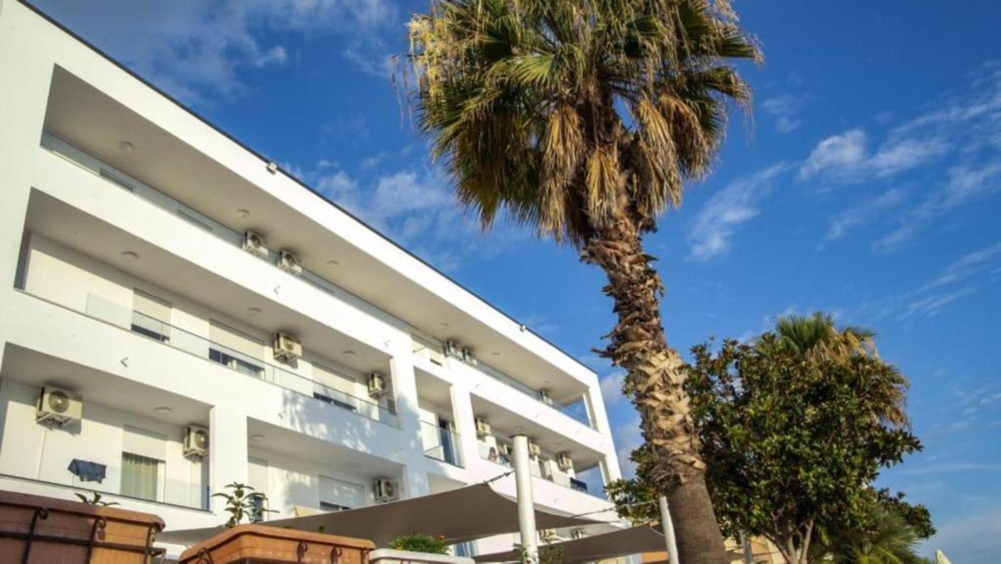 Hotel Besani Dıraç Dış mekan fotoğraf