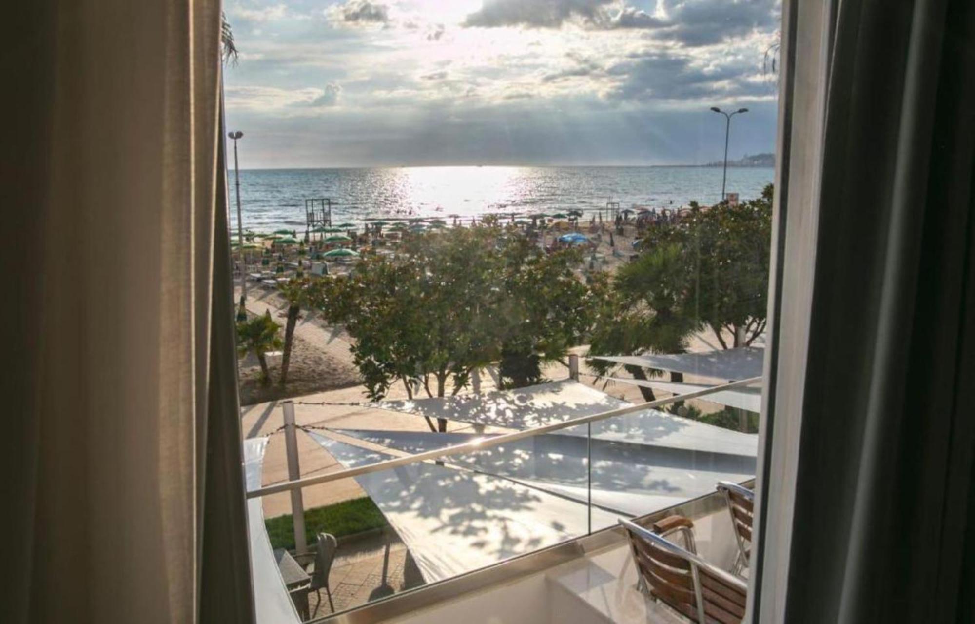 Hotel Besani Dıraç Dış mekan fotoğraf
