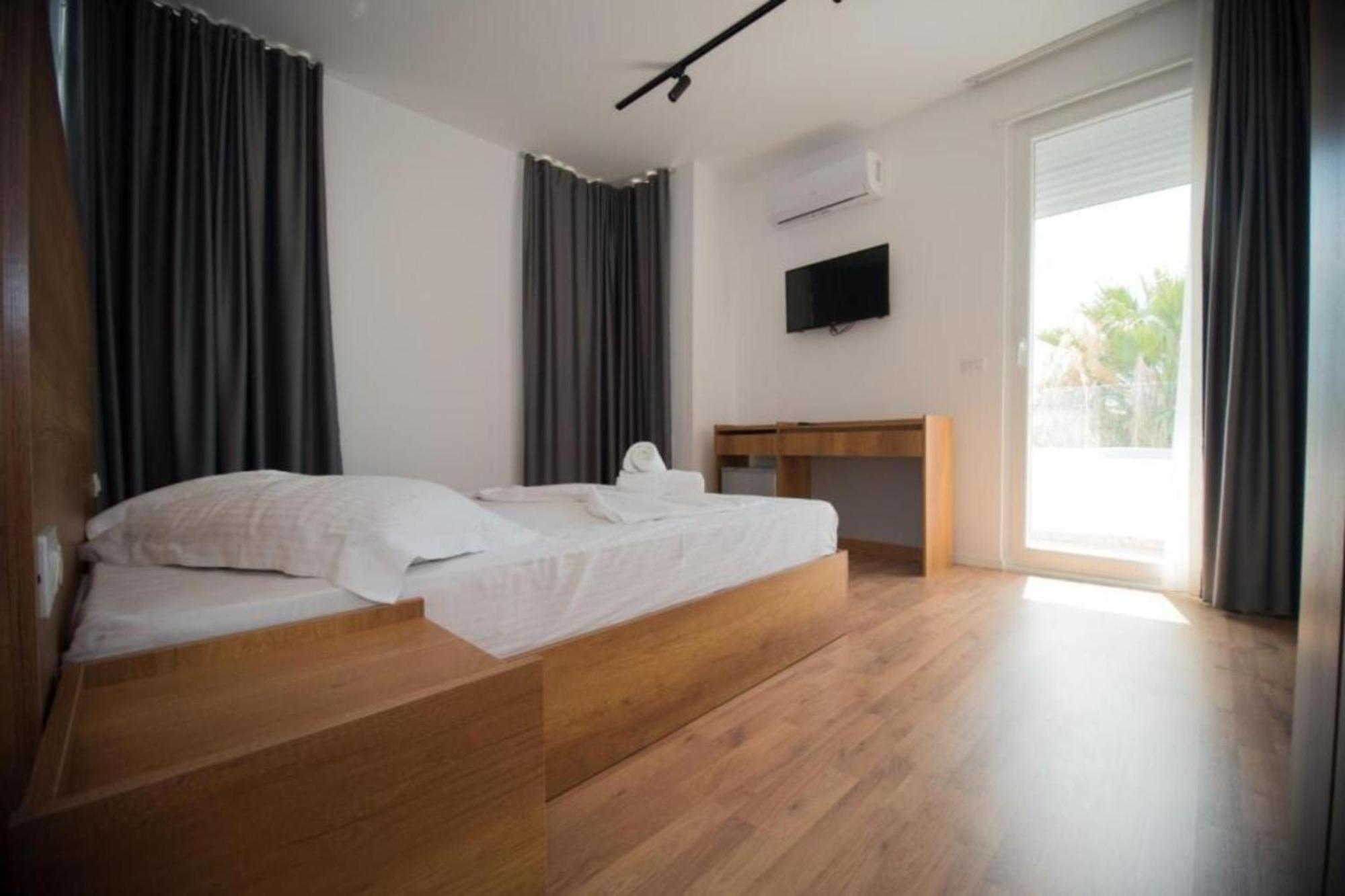 Hotel Besani Dıraç Dış mekan fotoğraf