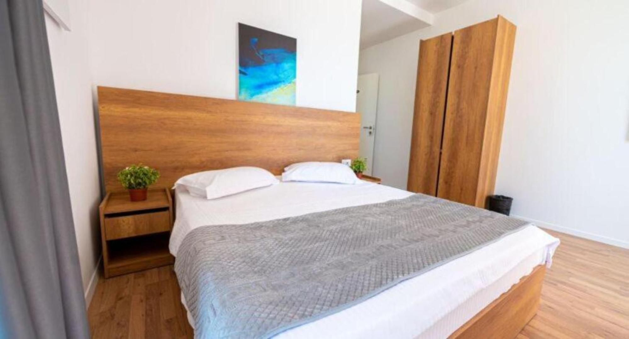 Hotel Besani Dıraç Dış mekan fotoğraf
