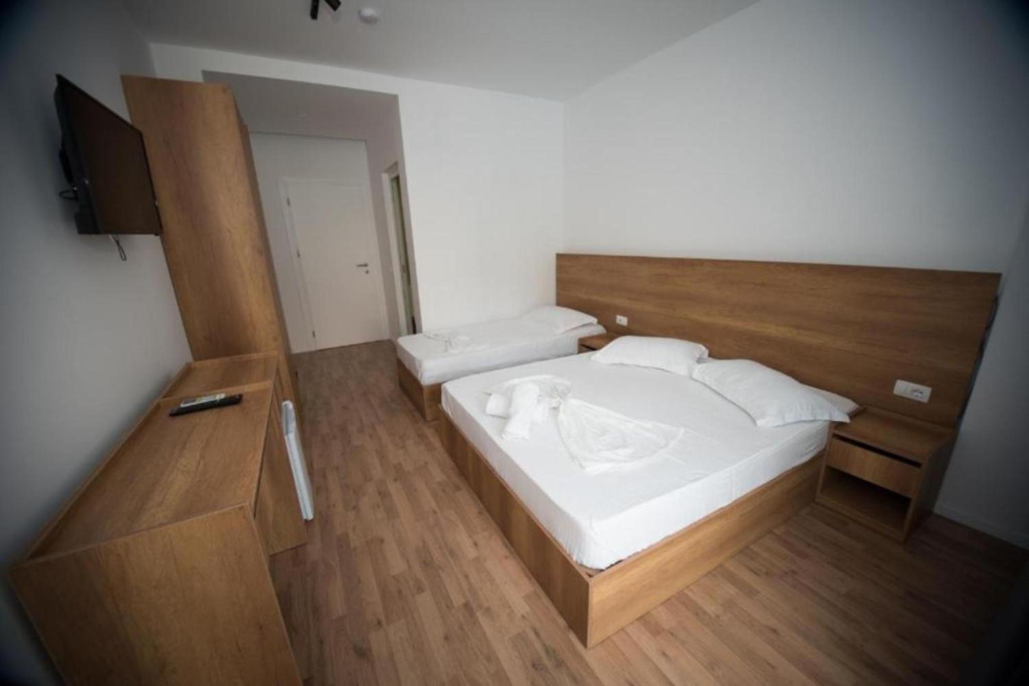 Hotel Besani Dıraç Dış mekan fotoğraf